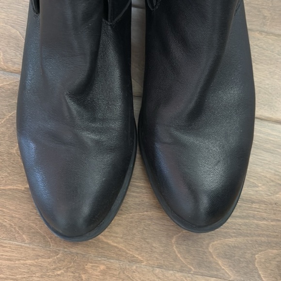 Me Too Kade1 Leather Slip-On Ankle Boots Booties Black Size 7 - Picture 2 of 8